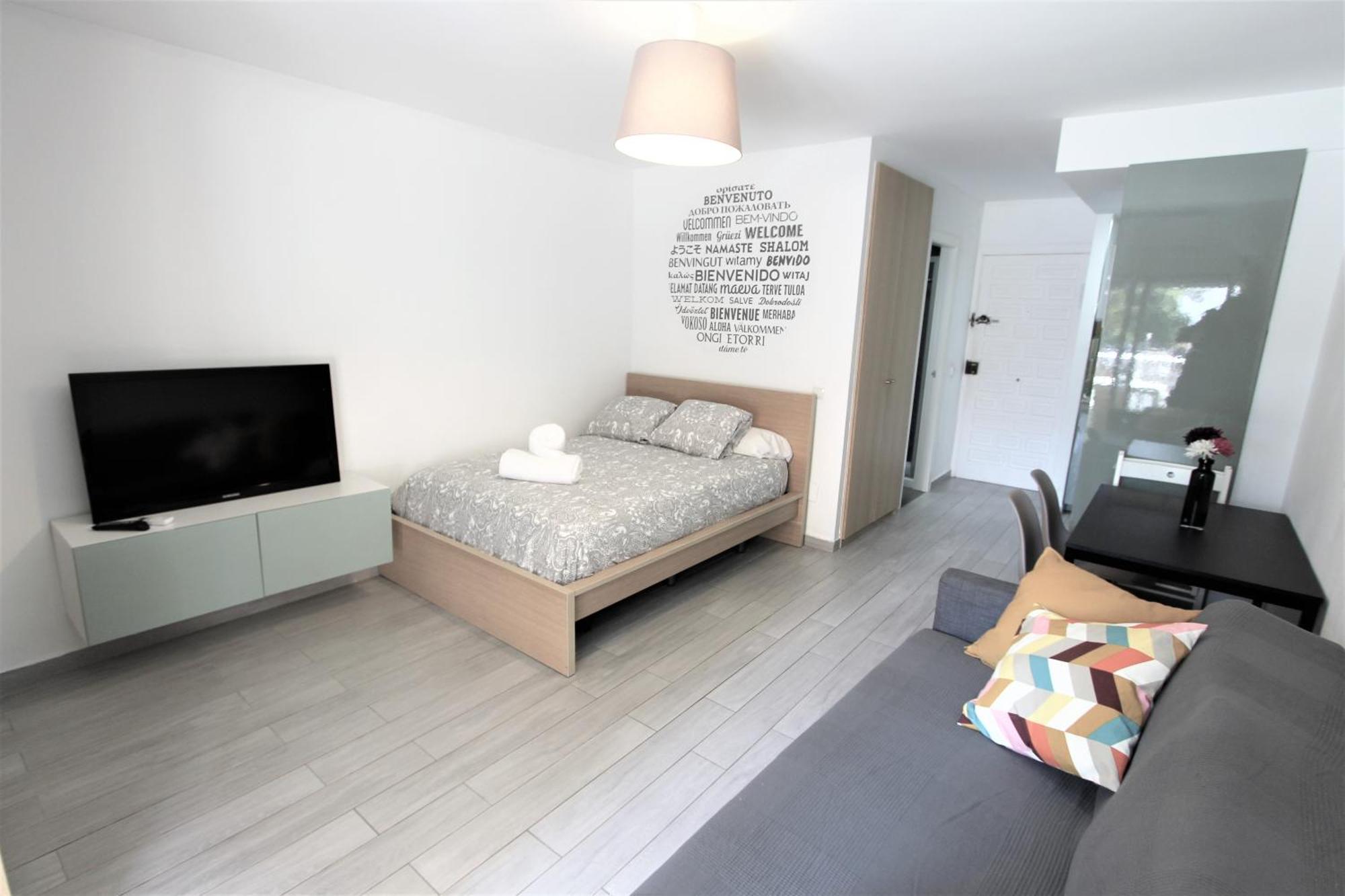 Estudio 19 Minerva Apartamentos-Piscina365-Playa-Wifi ベナルマデナ エクステリア 写真